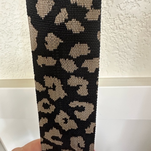 Stella & Dot Leopard purse strap - Picture 7 of 7